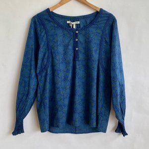Acote Straight Cut Long Sleeve Blouse